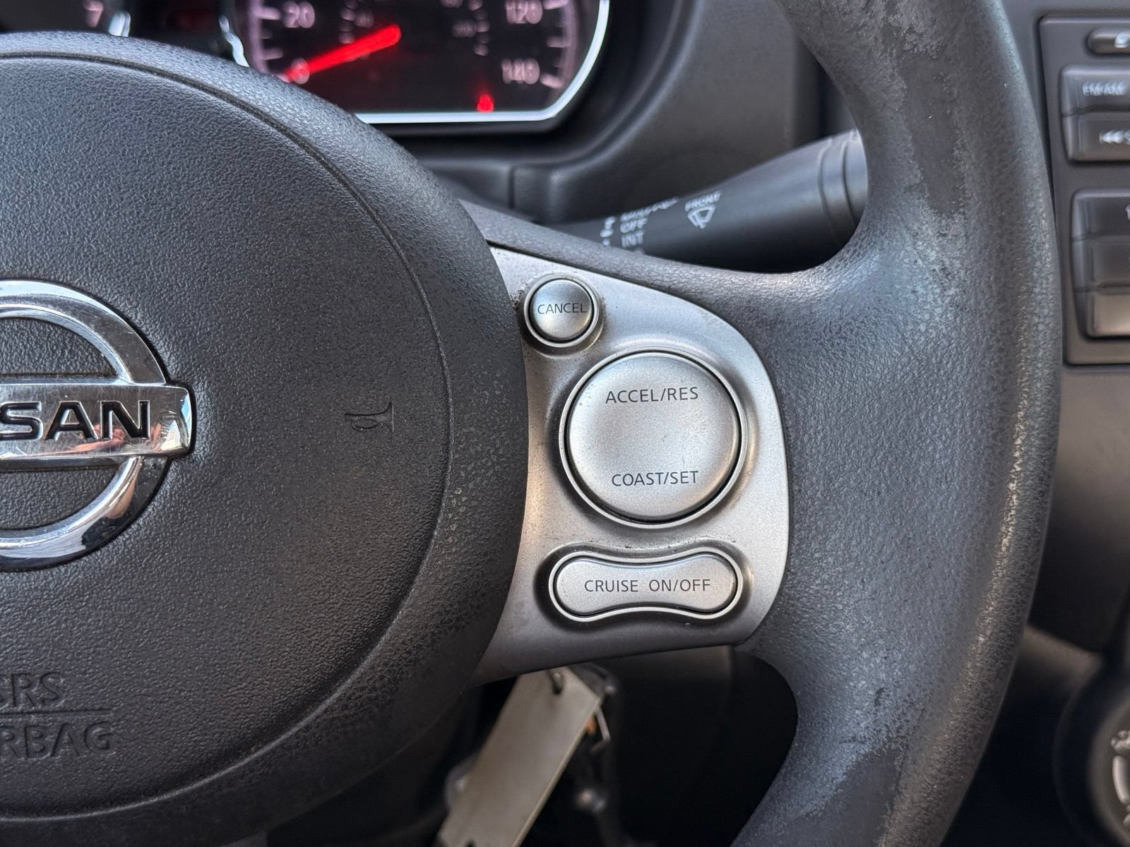 Used 2014 Nissan Versa SV FWD image 27