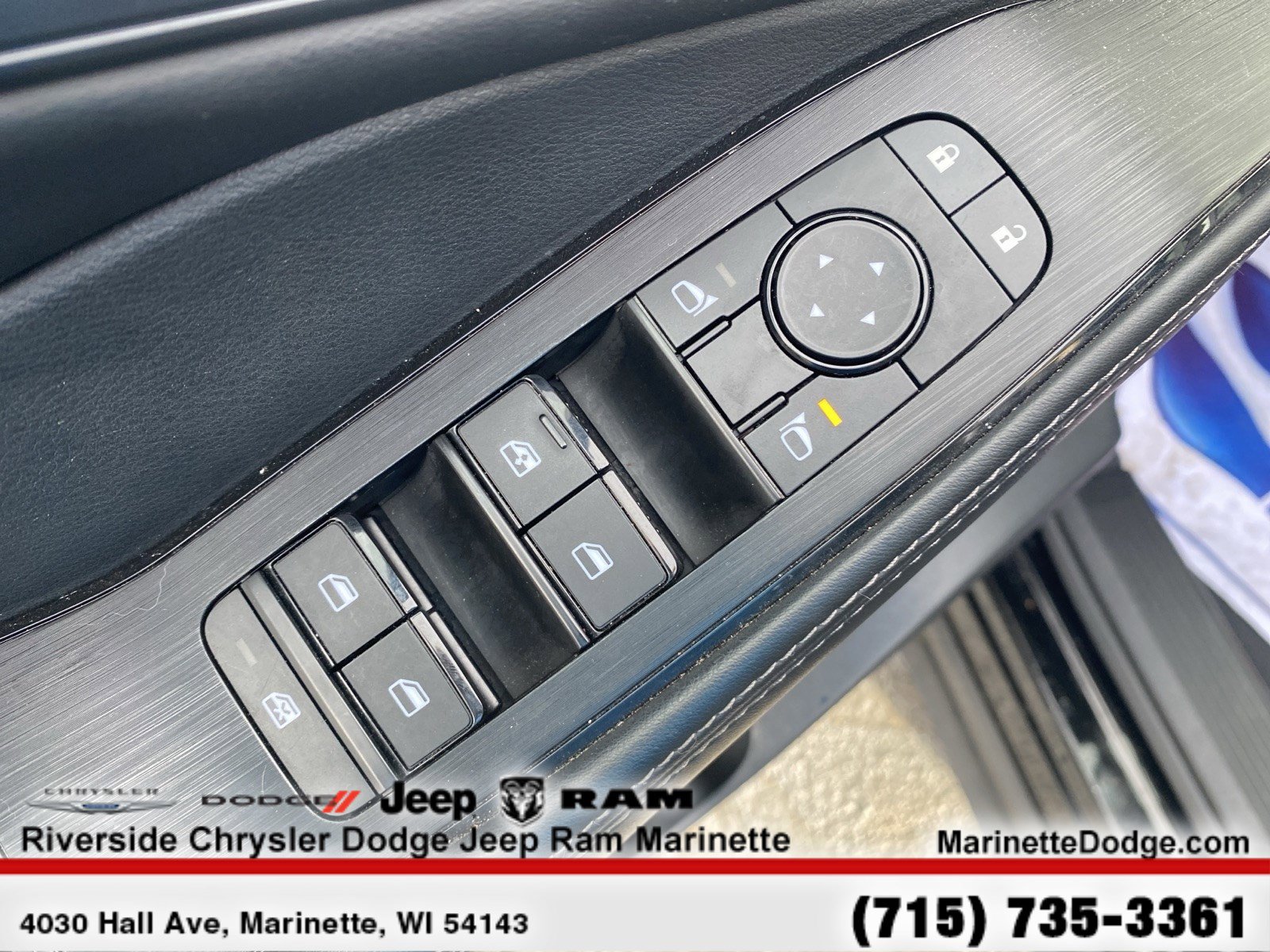 Used 2023 Nissan Rogue SV w/ SV Premium B Package image 24