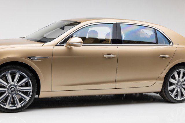 Used 2015 Bentley Flying Spur W12 image 29