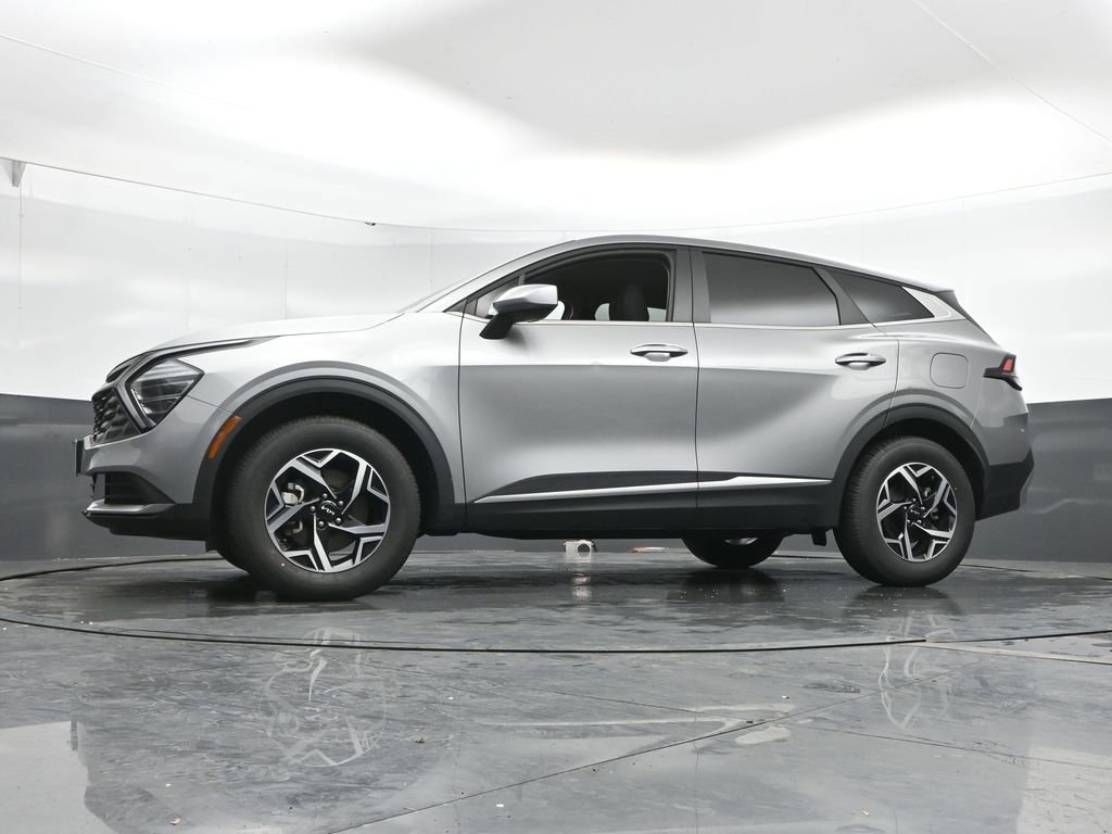 Used 2025 Kia Sportage LX image 48