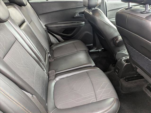 Used 2019 Chevrolet Trax LT w/ LT Convenience Package image 18
