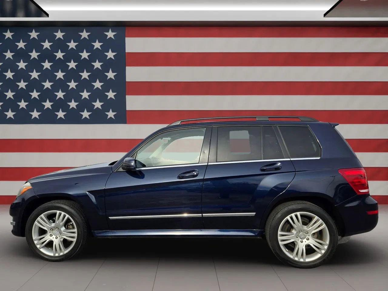 Used 2014 Mercedes-Benz GLK 350 4MATIC w/ Premium 1 Package image 5