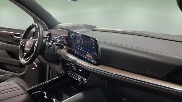 Used 2025 Chevrolet Tahoe High Country AWD/4WD image 23