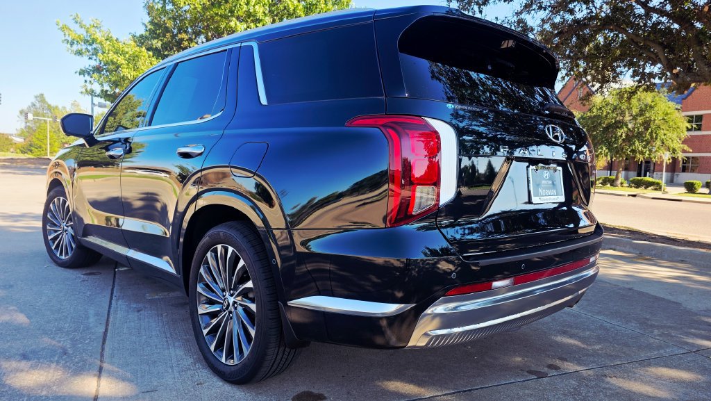 Used 2023 Hyundai Palisade Calligraphy AWD/4WD image 18