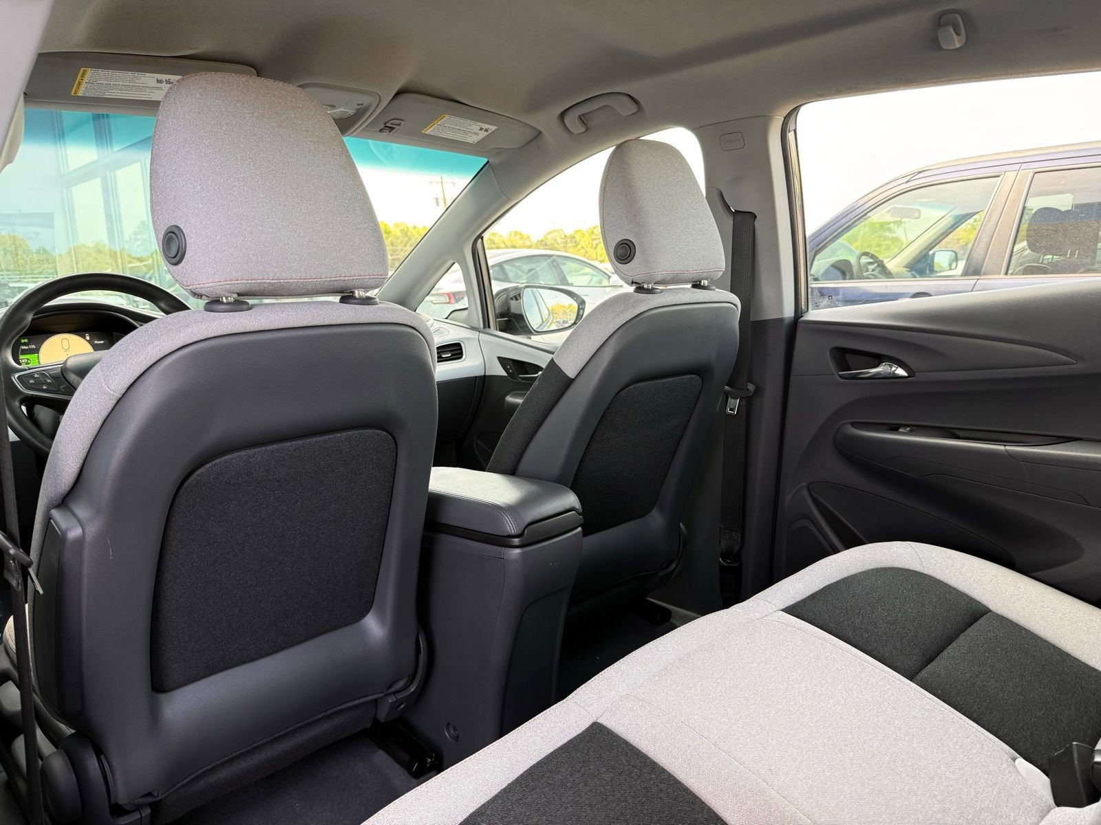 Used 2018 Chevrolet Bolt LT FWD image 19