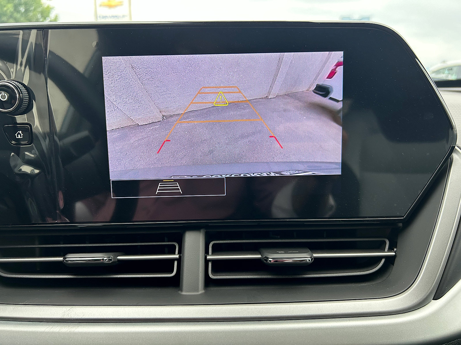 New 2026 Chevrolet Trax RS w/ Sunroof Package FWD image 35