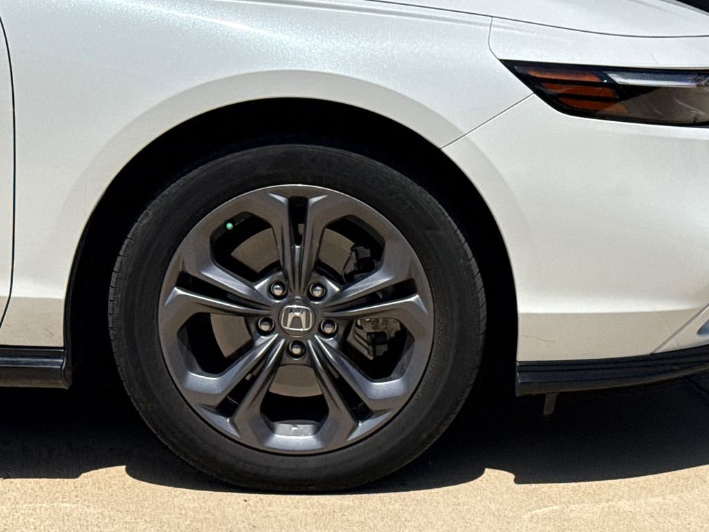 Certified 2024 Honda Accord EX-L image 6