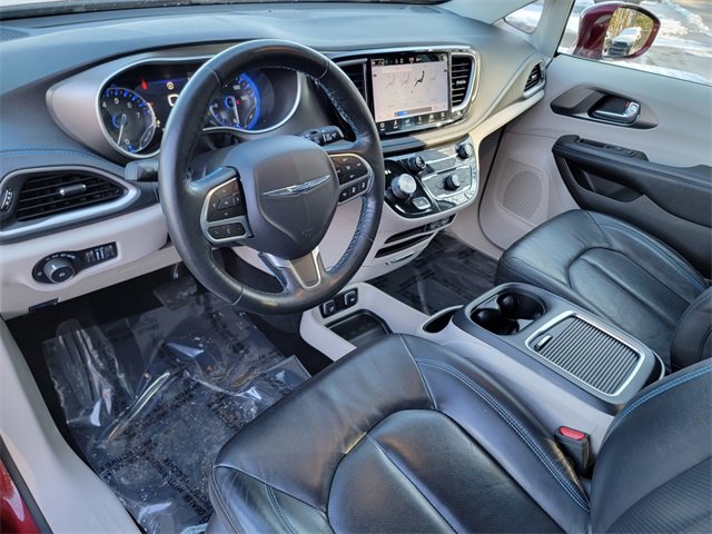 Certified 2021 Chrysler Pacifica Touring-L image 19