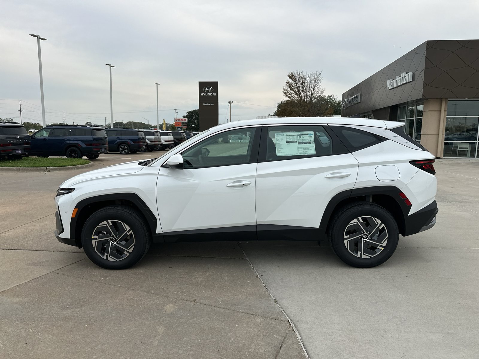 New 2026 Hyundai Tucson Blue SE AWD/4WD image 9