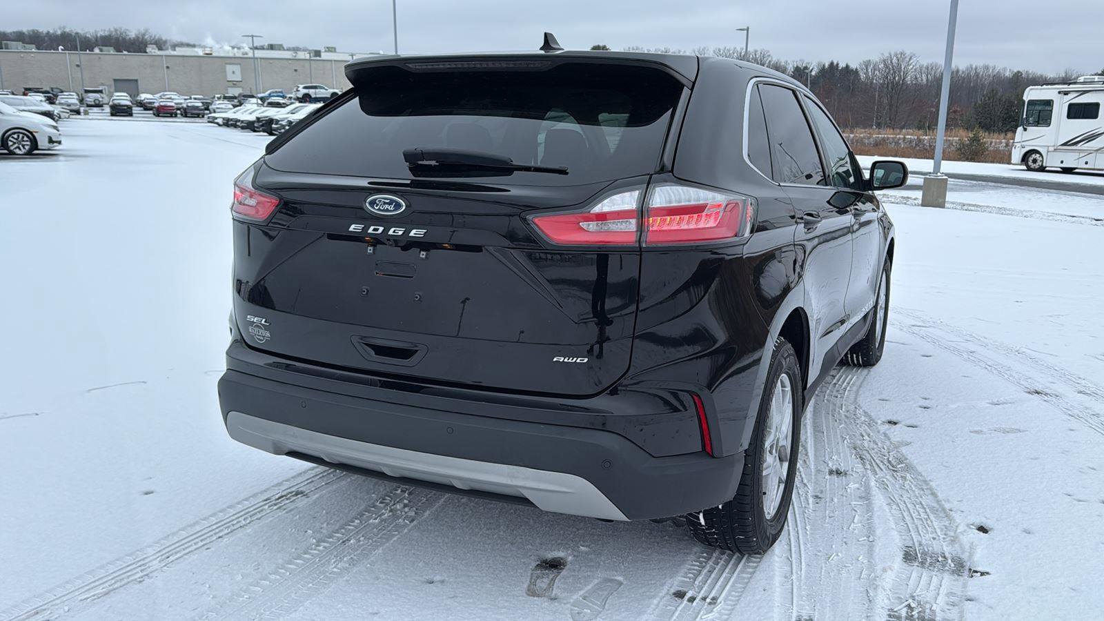 Used 2023 Ford Edge SEL image 7