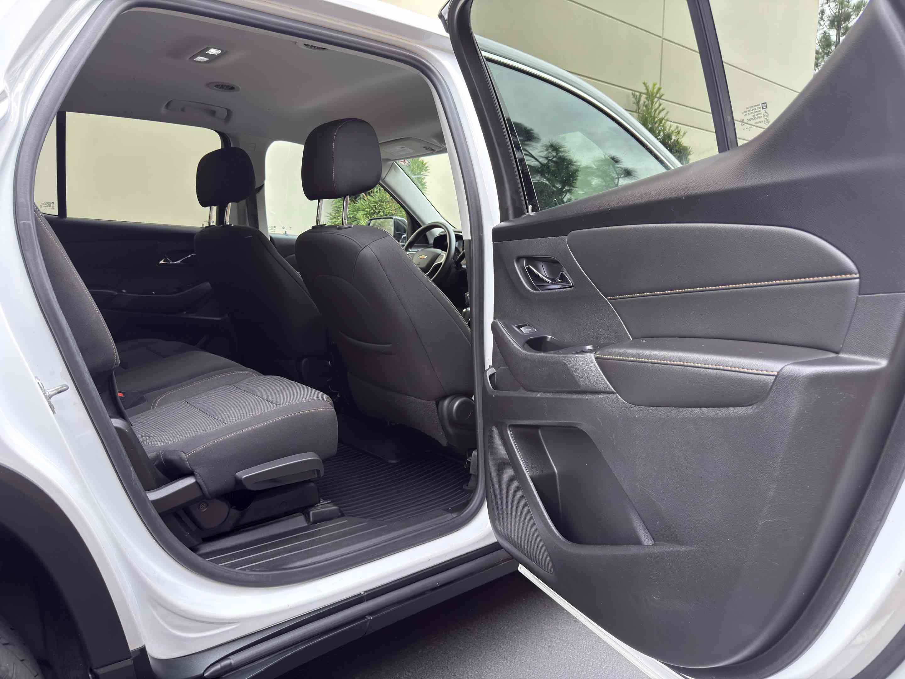 Used 2020 Chevrolet Traverse LS image 55