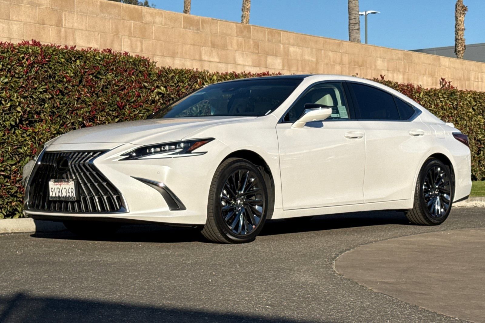 Certified 2025 Lexus ES 350 Luxury image 8