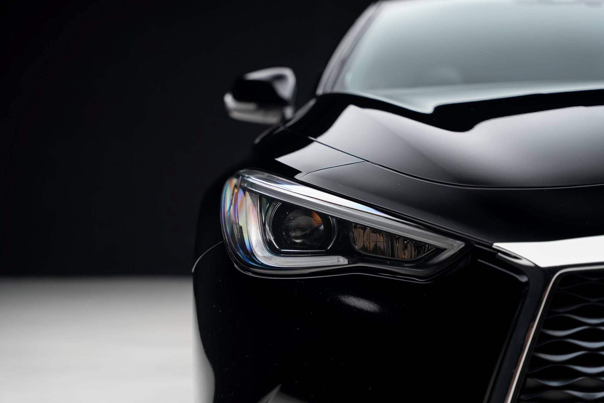Used 2019 INFINITI Q60 3.0t Luxe AWD/4WD image 9