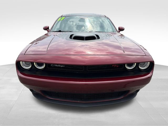 Used 2017 Dodge Challenger R/T RWD image 2