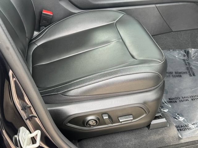 Used 2023 Jeep Grand Cherokee 4WD 4xe image 11
