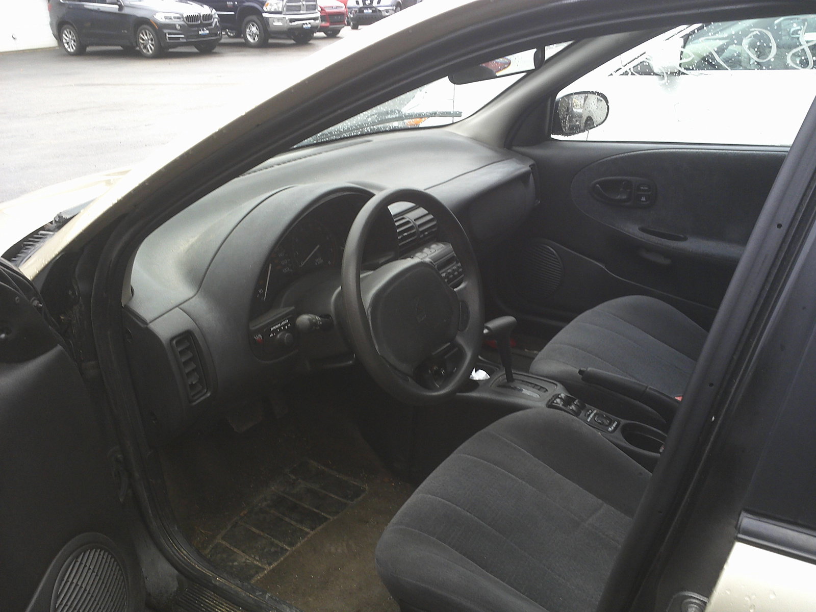 Used 1999 Saturn S-Series SL2 w/ SL2 Option Pkg 2 image 3