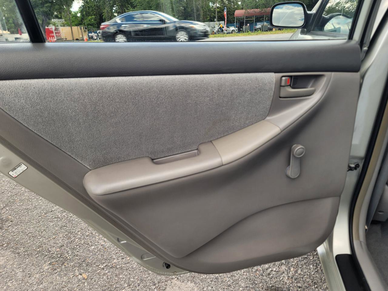 Used 2003 Toyota Corolla LE FWD image 14