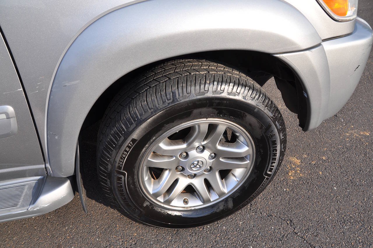 Used 2005 Toyota Sequoia Limited AWD/4WD image 36
