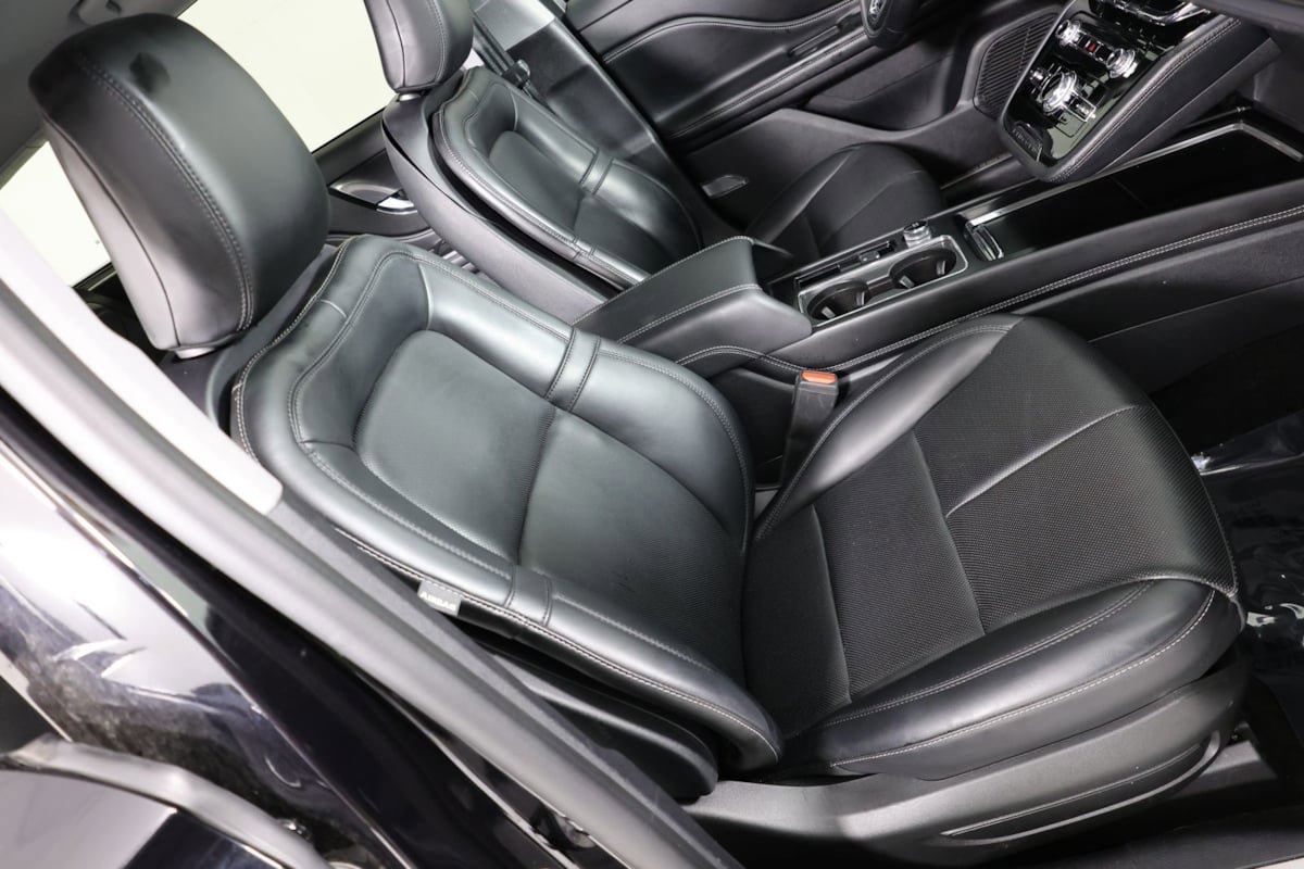 Used 2022 Lincoln Corsair FWD w/ Equipment Group 101A image 40