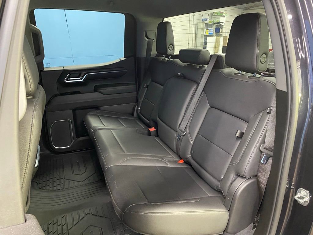 Used 2022 GMC Sierra 1500 SLT w/ SLT Convenience Package AWD/4WD image 36