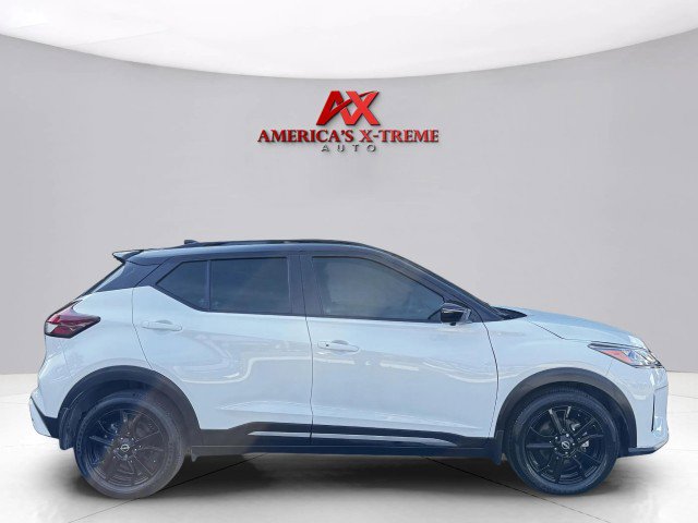 Used 2024 Nissan Kicks SR image 6