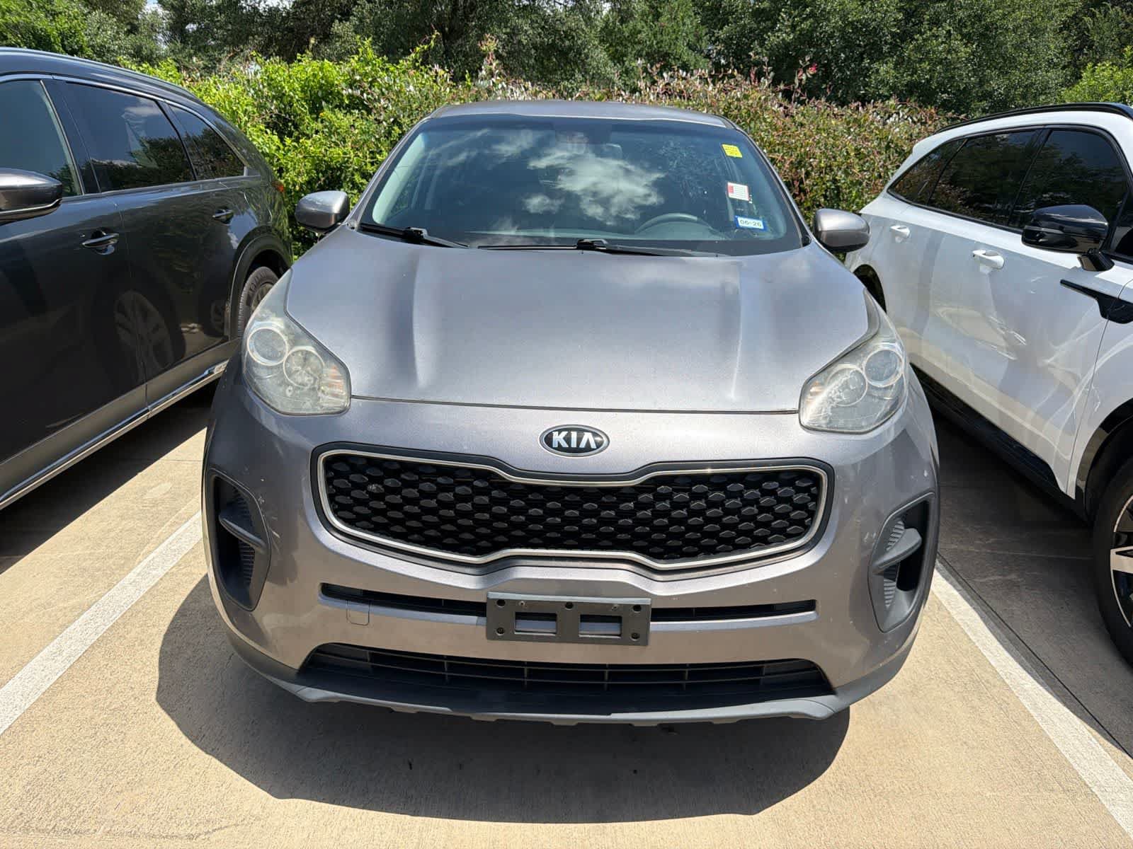 Used 2017 Kia Sportage LX FWD image 2