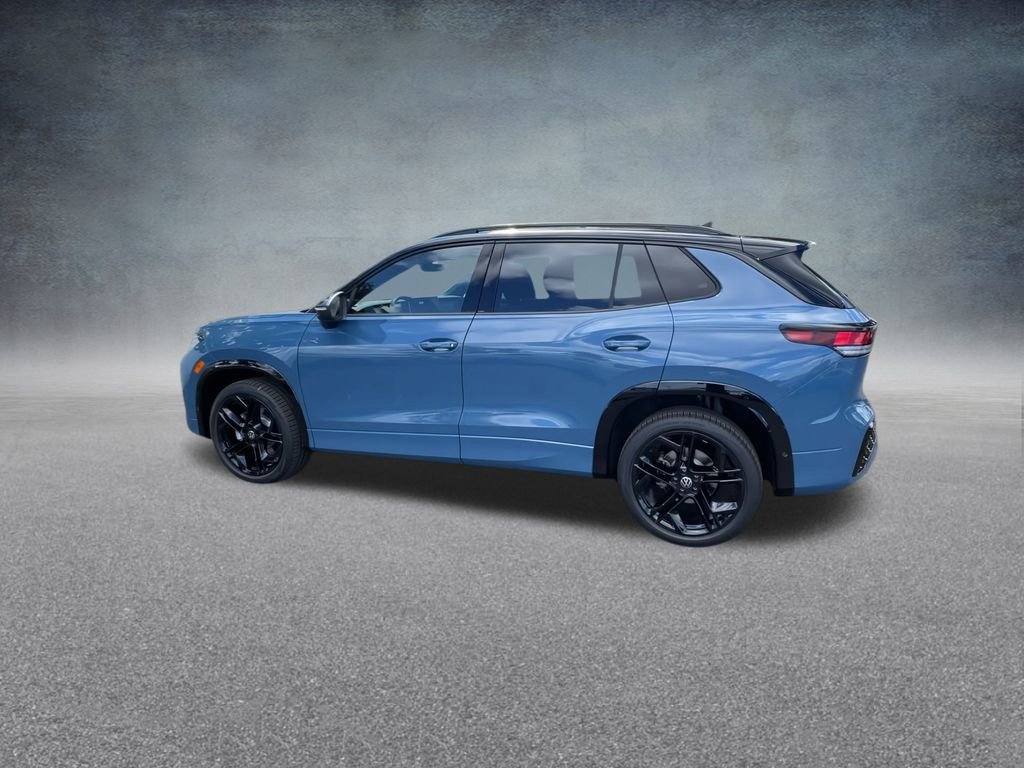 New 2025 Volkswagen Tiguan SE R-Line image 15