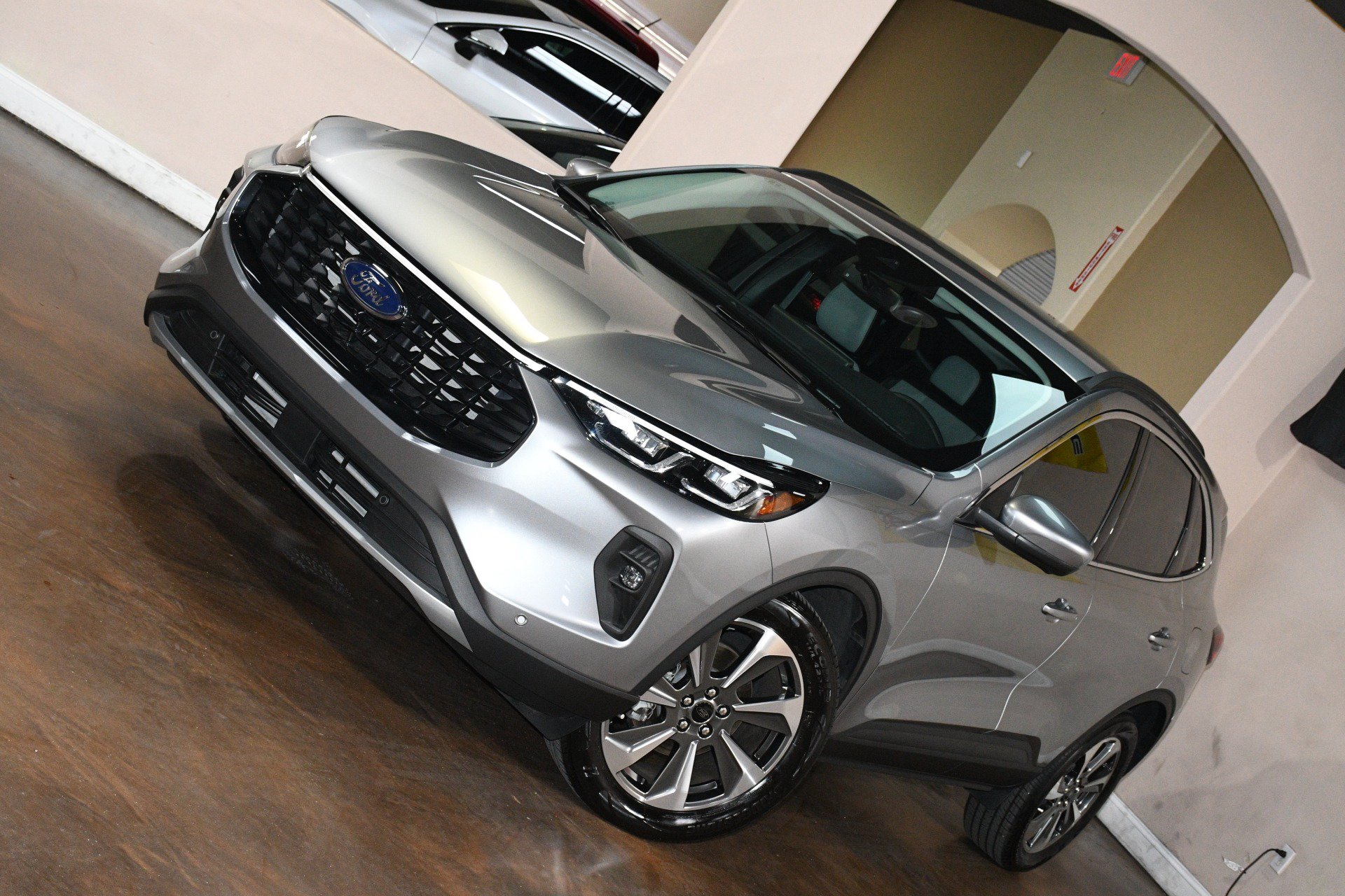 Used 2024 Ford Escape Platinum AWD/4WD image 78