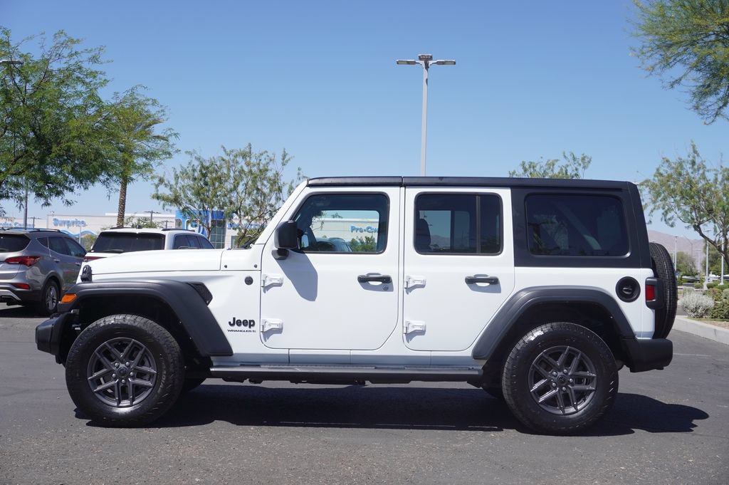 Used 2024 Jeep Wrangler Unlimited Sport AWD/4WD image 2