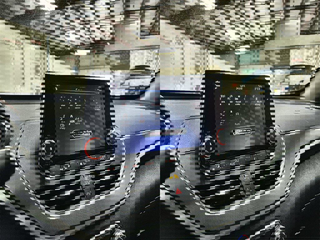 Used 2024 Nissan Altima 2.5 SR image 32