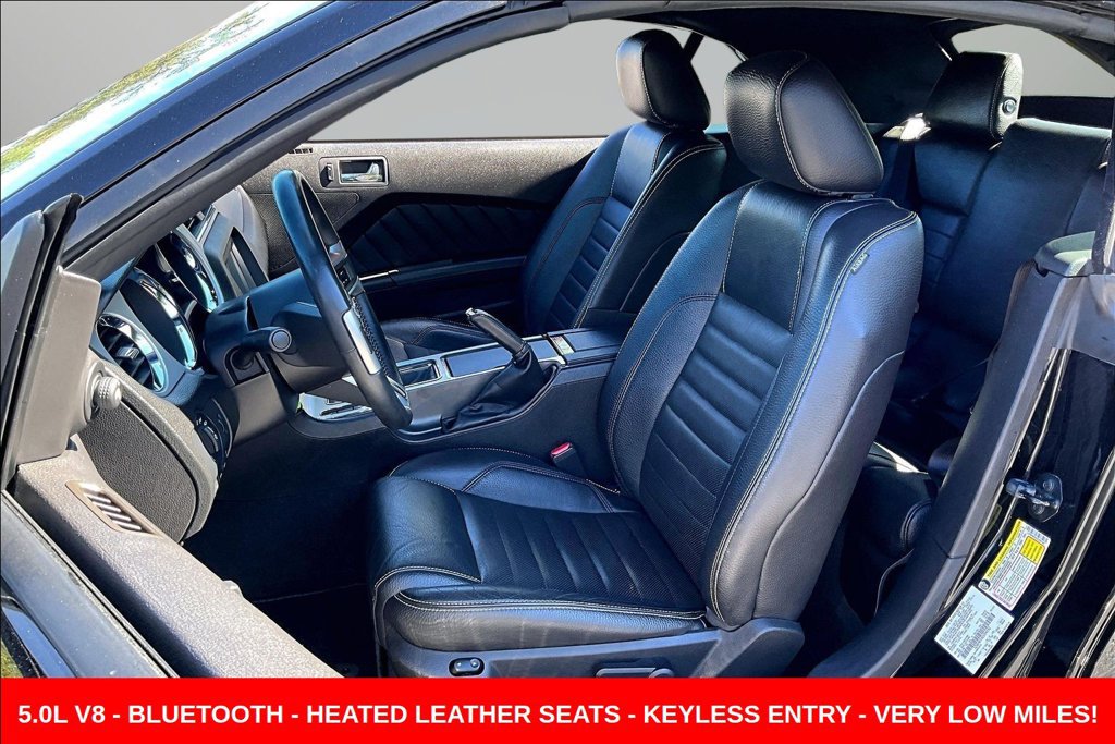 Used 2012 Ford Mustang GT Premium w/ Electronics Pkg RWD image 21