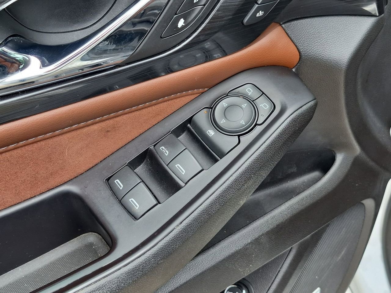 Used 2019 Chevrolet Traverse High Country AWD/4WD image 8