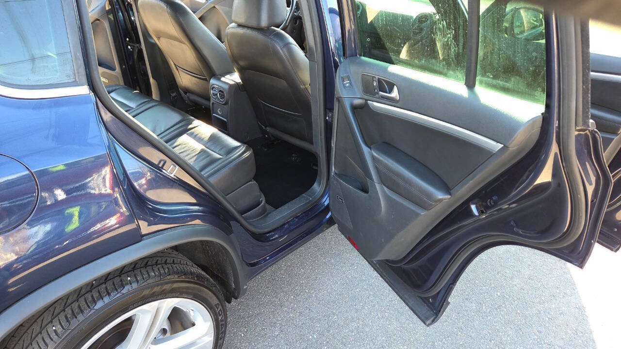 Used 2014 Volkswagen Tiguan R-Line AWD/4WD image 37