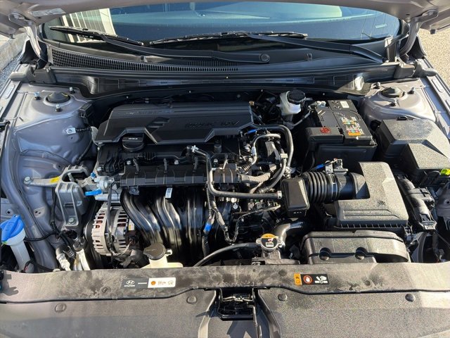 Certified 2025 Hyundai Elantra Sport image 42