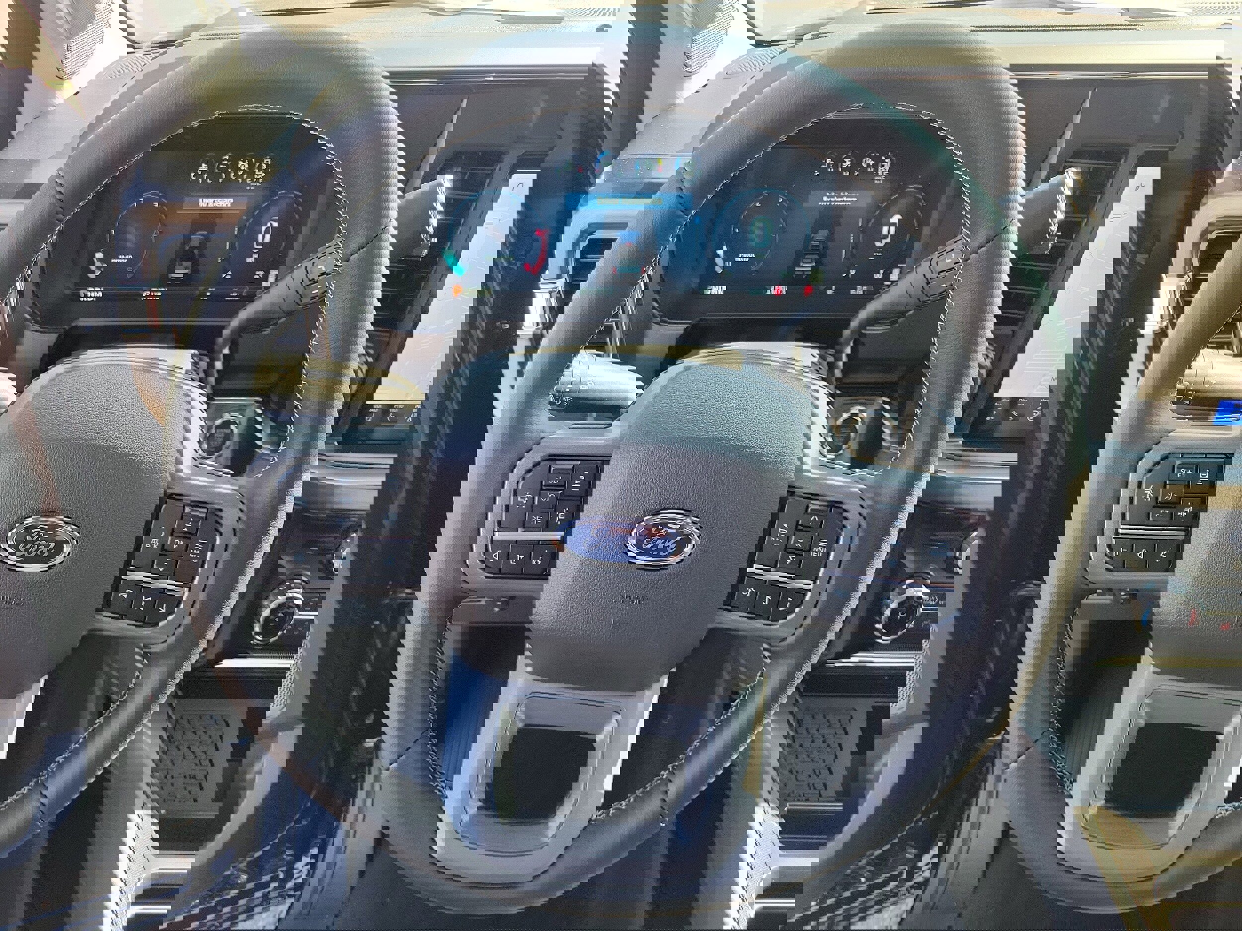 New 2026 Ford F350 Lariat image 28