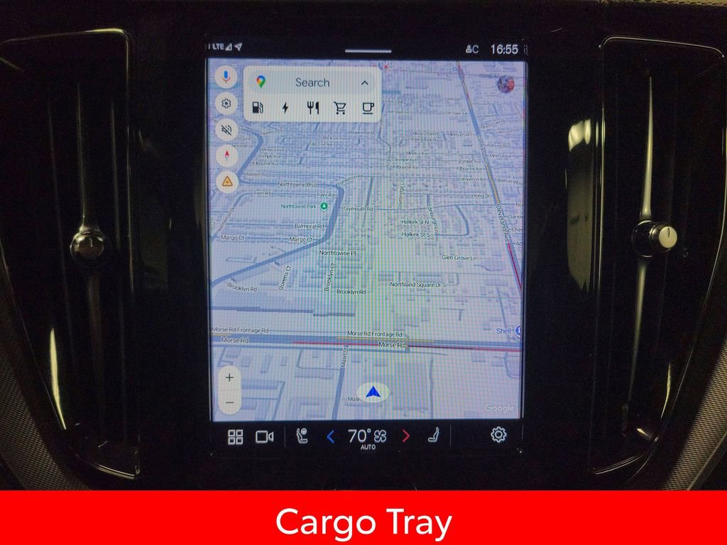 Used 2022 Volvo XC60 T8 R-Design w/ Advanced Package image 19