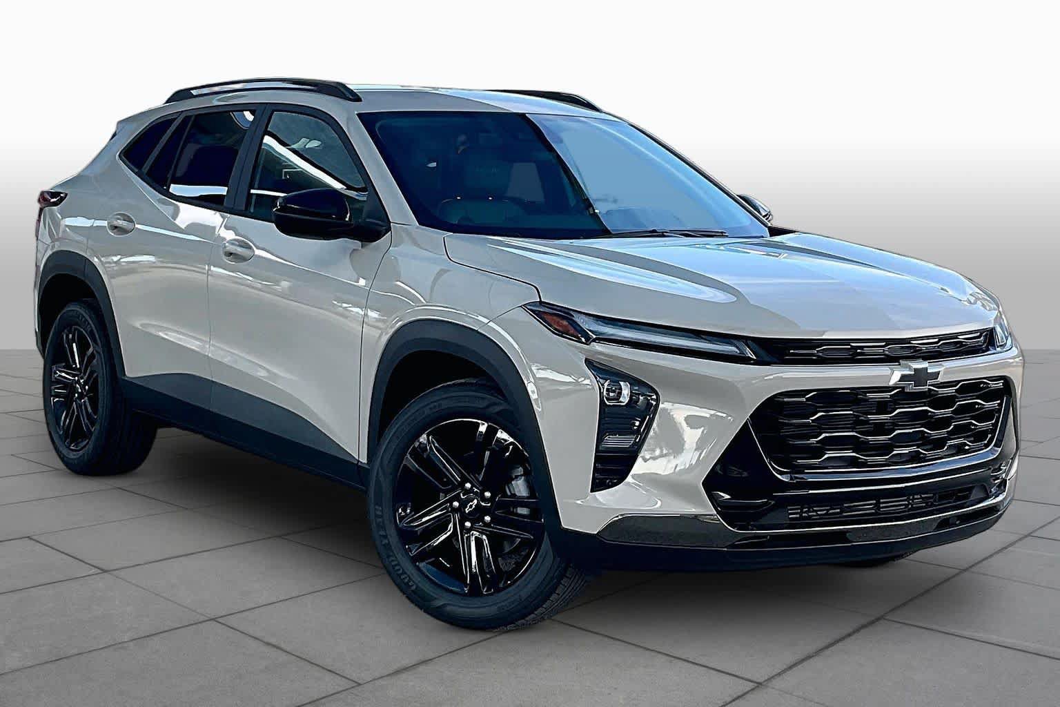 New 2026 Chevrolet Trax ACTIV w/ Driver Confidence Package FWD image 2