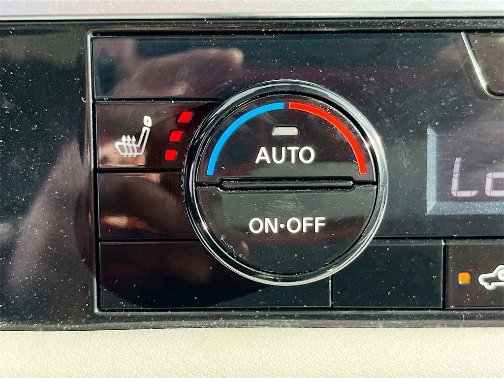 Used 2022 Nissan Pathfinder SV image 20