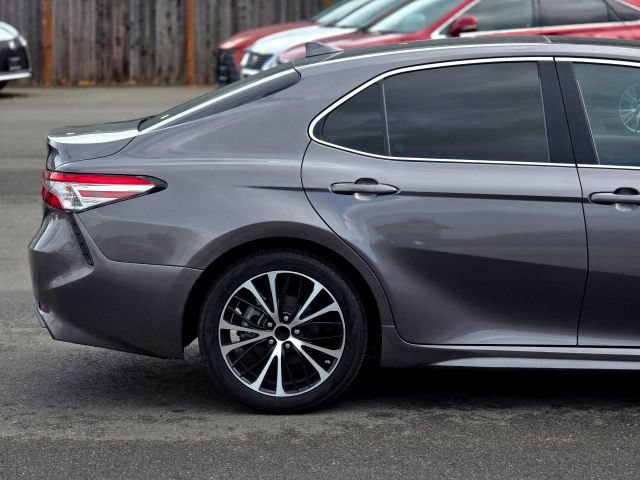 Used 2019 Toyota Camry SE w/ Audio Package FWD image 15