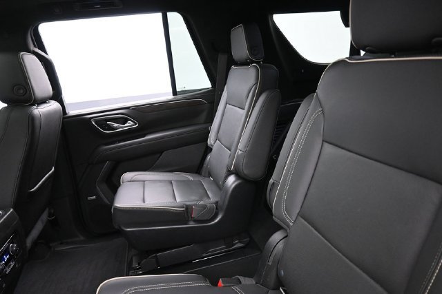 Used 2021 Chevrolet Tahoe Premier w/ Premium Package AWD/4WD image 22