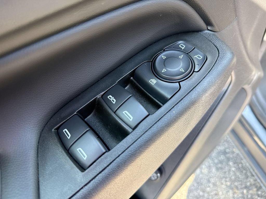 Used 2021 Chevrolet Equinox LT AWD/4WD image 13
