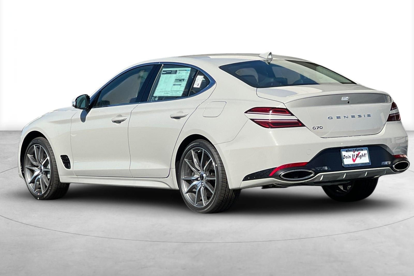 Used 2026 Genesis G70 2.5T image 4