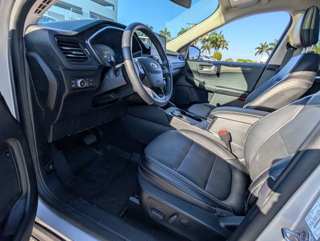 Certified 2020 Ford Escape Titanium image 6