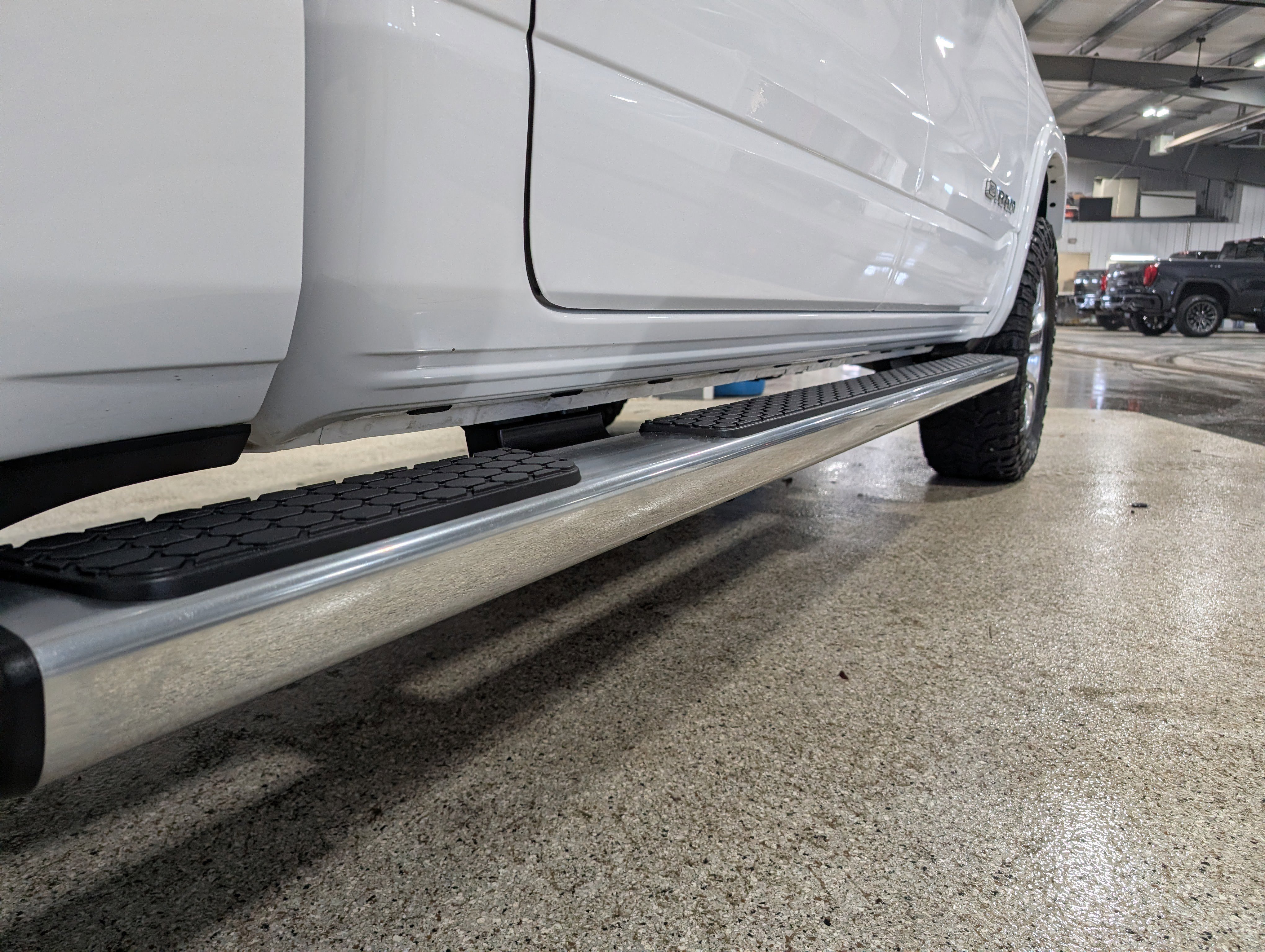 Used 2021 RAM 1500 Limited w/ Body Color Bumper Group image 11