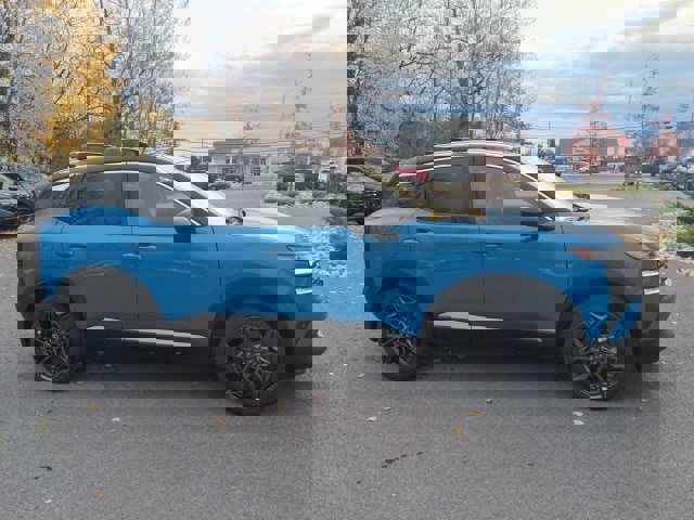 New 2025 Nissan Kicks SR image 4