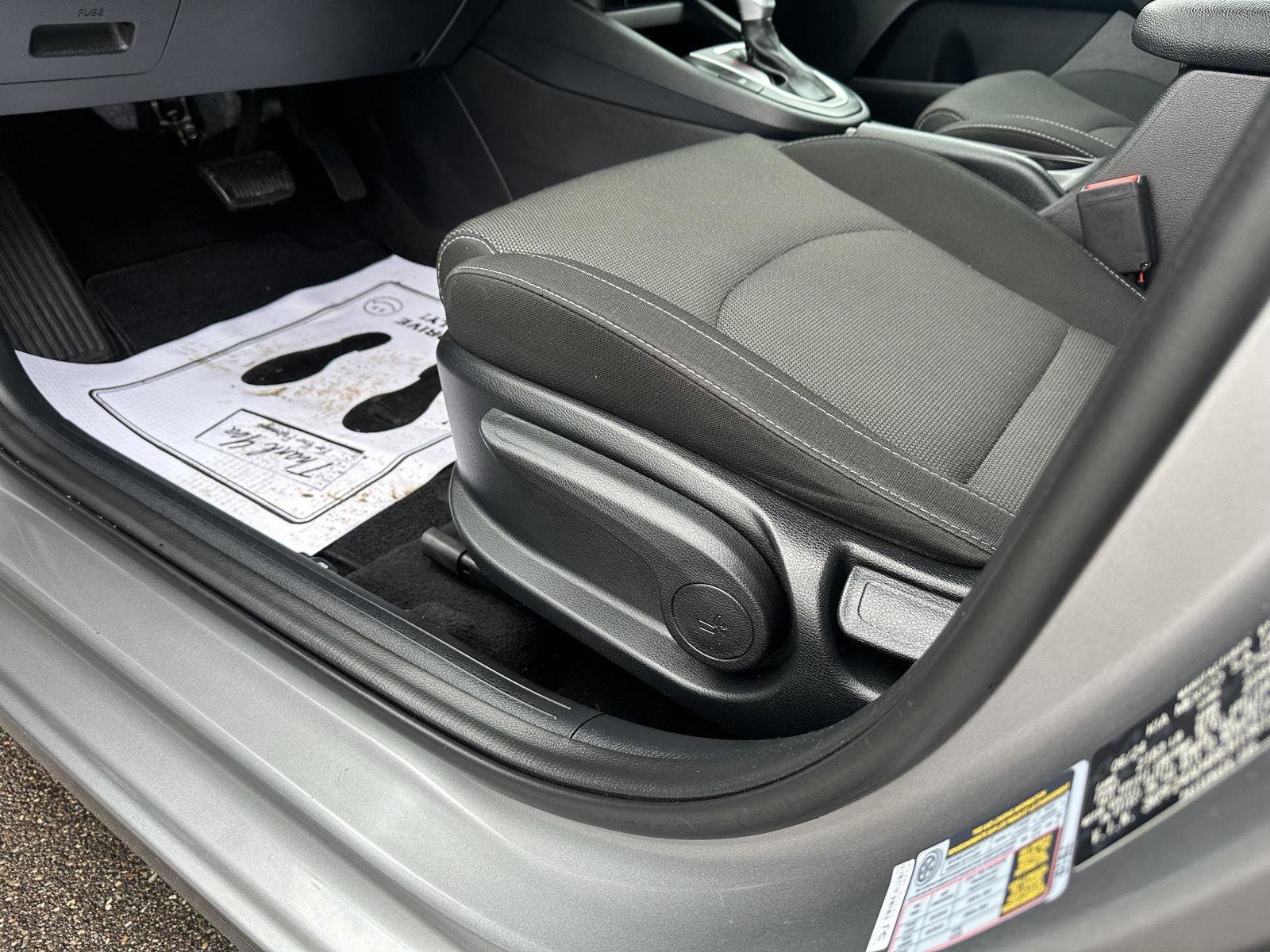 Used 2024 Kia Forte LXS FWD image 17