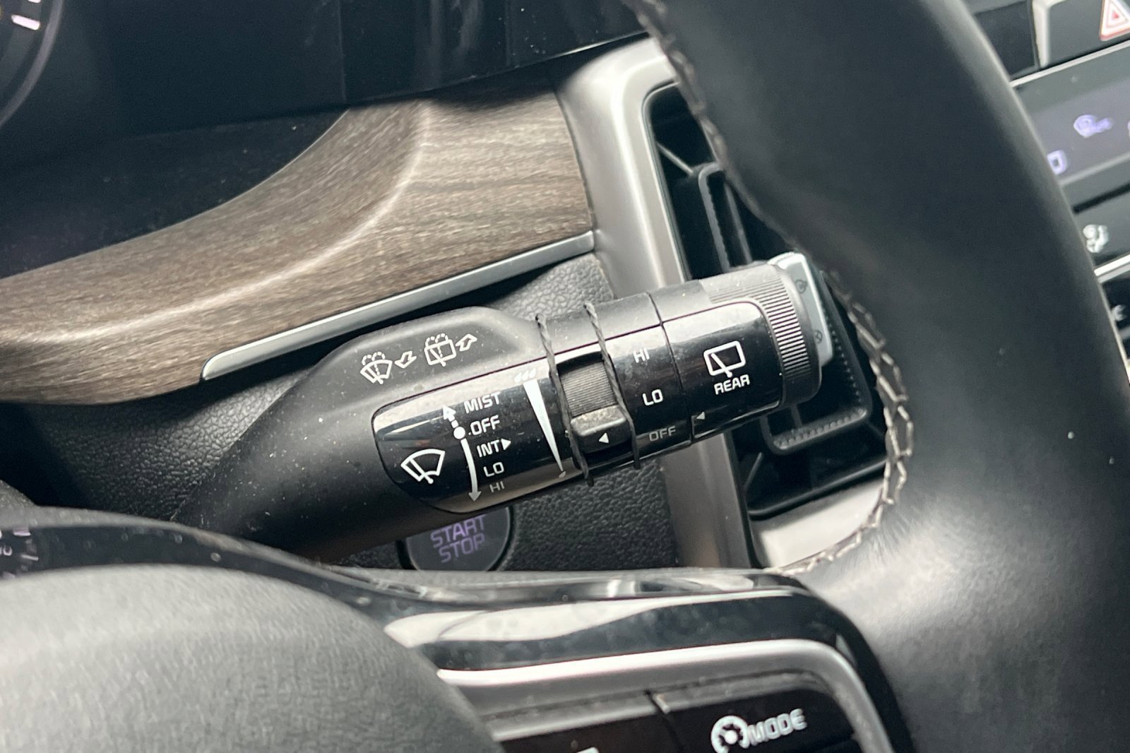 Used 2021 Kia Sorento EX w/ Panoramic Sunroof Package image 38