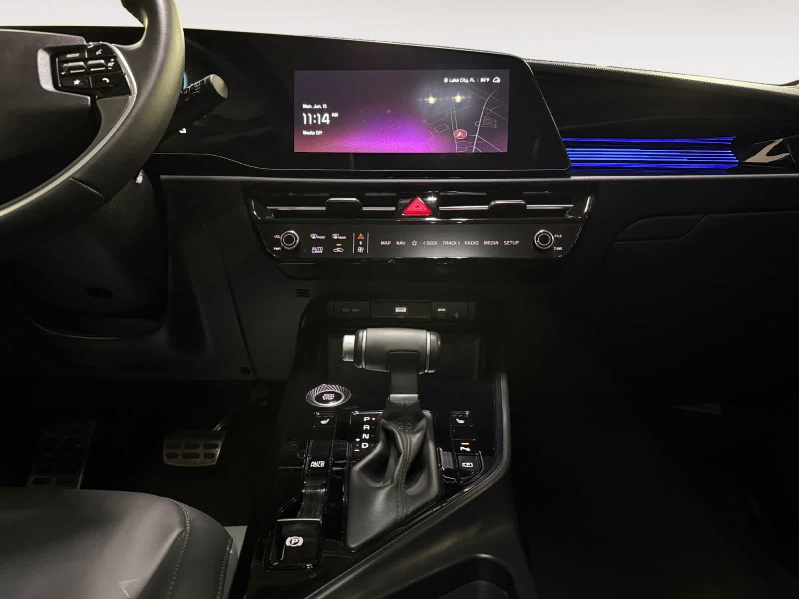 Used 2025 Kia Niro EX Touring FWD image 18