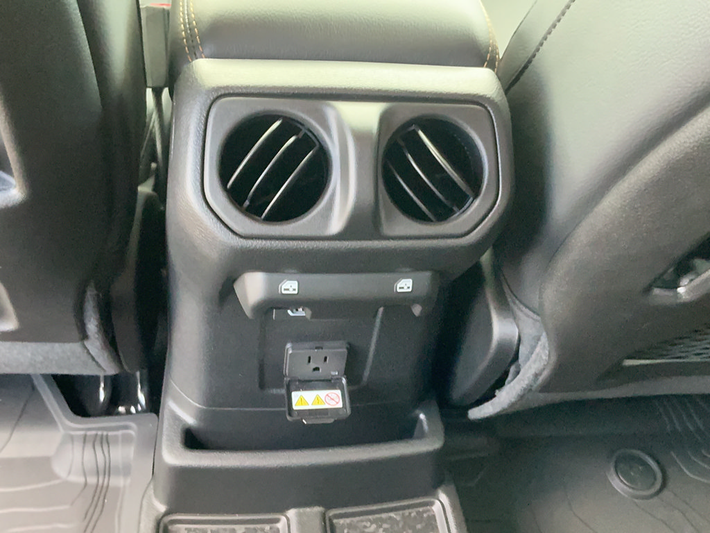 New 2026 Jeep Wrangler Unlimited Sahara w/ Safety Group AWD/4WD image 15