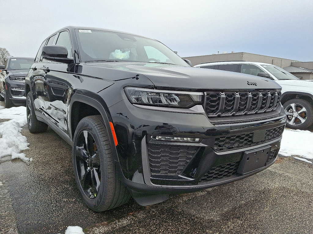 New 2026 Jeep Grand Cherokee Limited w/ Limited Altitude Package image 3